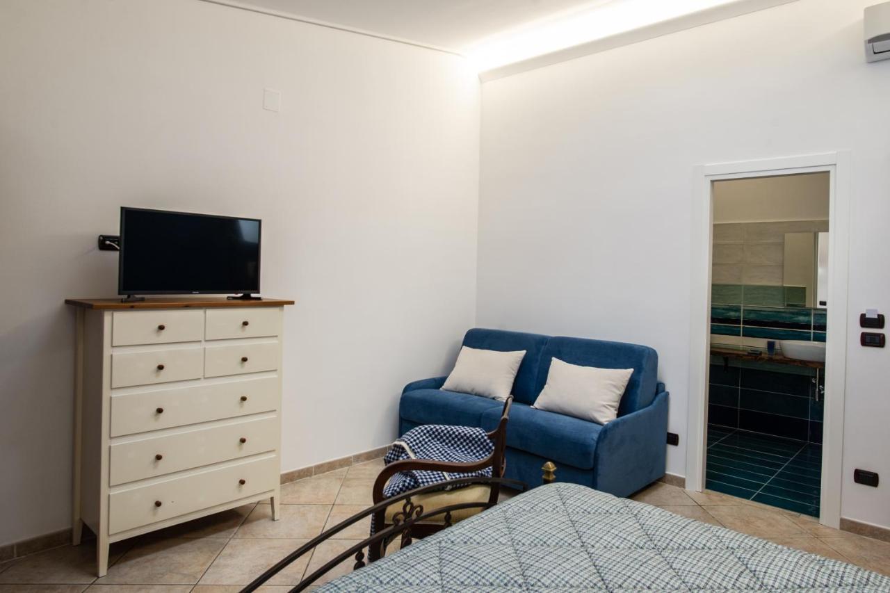 Ohana Bed And Breakfast Castellammare di Stabia Exterior photo